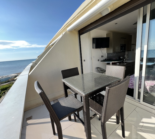 FKK-Vermietung von Villen in Cap d'Agde: Studio Residenz Héliopolis 