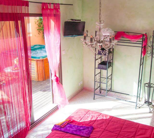 Jacuzzi suite « Nador » : riads rental in Cap d'Agde